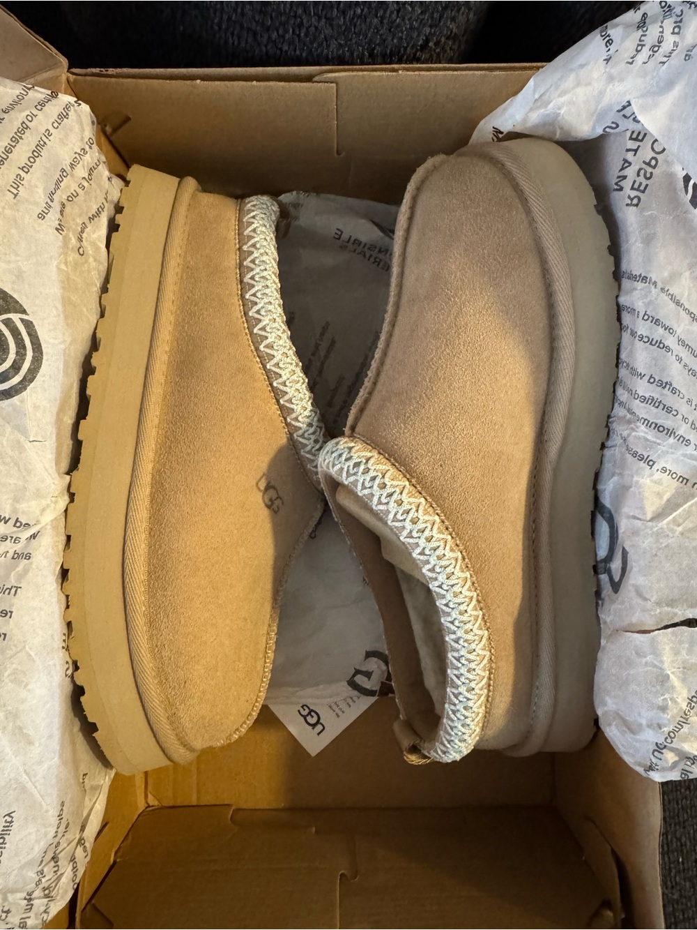 UGG K Tazz Slipper